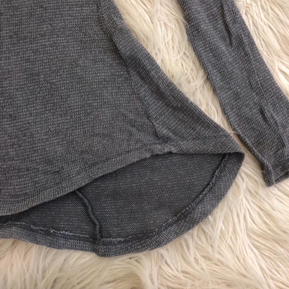 🍁SOLD🍁Hollister Hooded Sweater in Light Grey - Picture 4 of 5